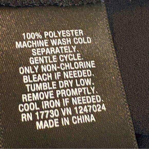 Mossimo Supply Co. Tank Top Women’s S/P Black Relaxed Fit Rounded Neck. - Picture 8 of 9